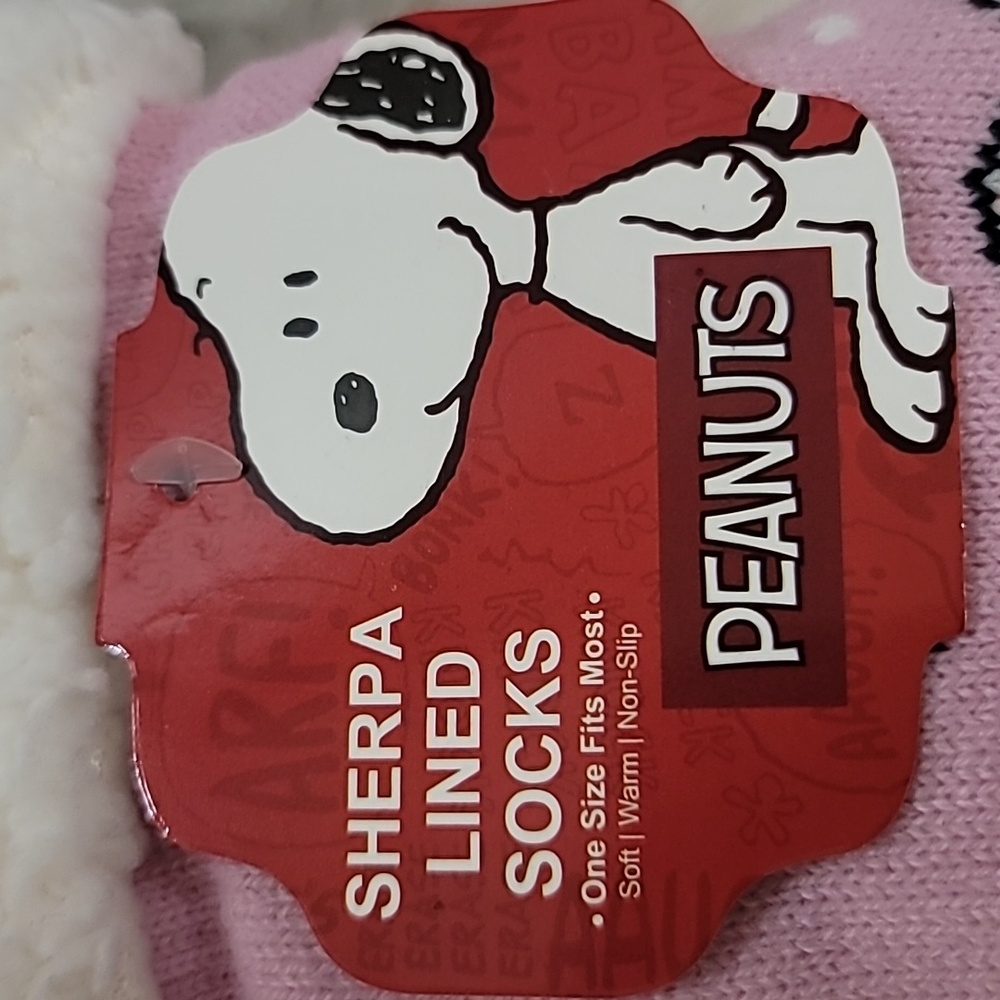 💕Peanuts Pink Snoopy Sherpa Women's Socks💕 - Picture 3 of 5